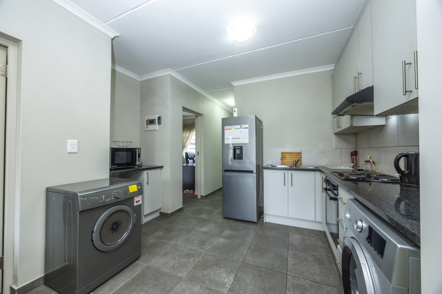 To Let 2 Bedroom Property for Rent in Mooiberge Western Cape